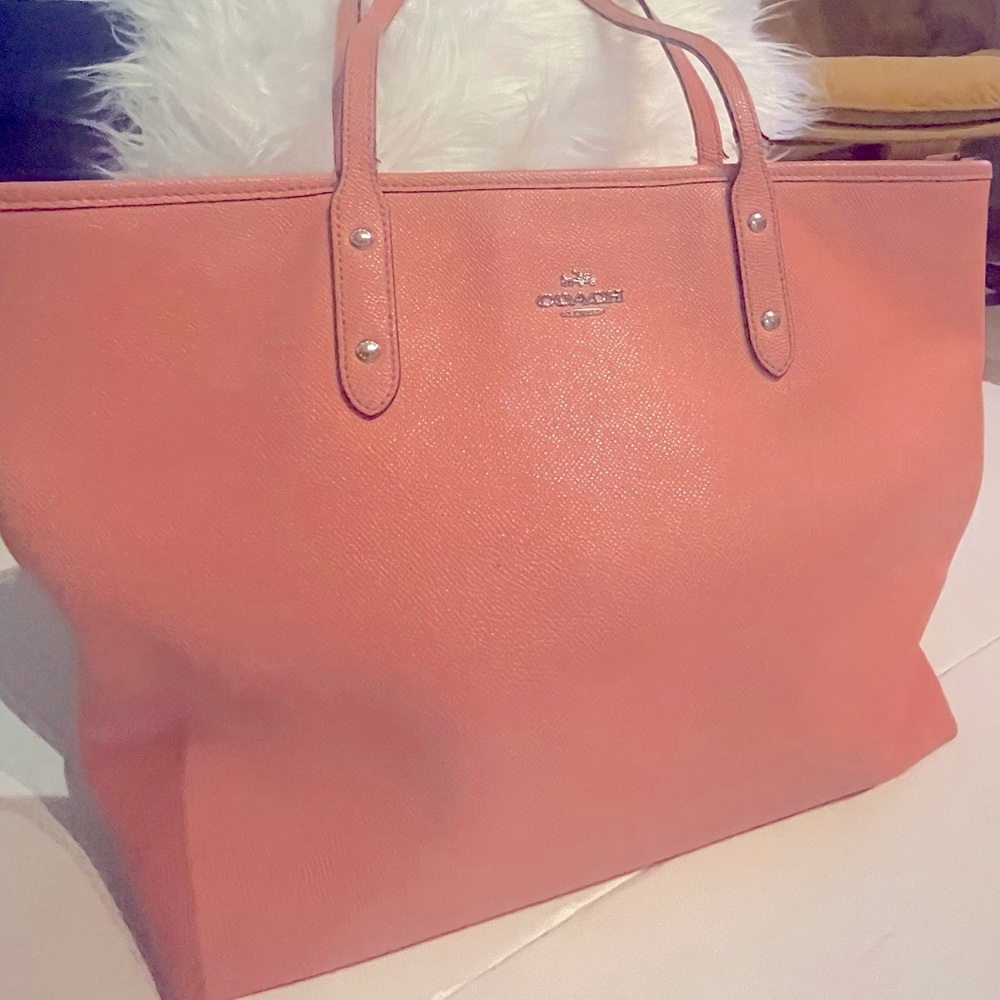 Coach Bag Tote Bag F58846 Leather Tote Bag Women's
Visit